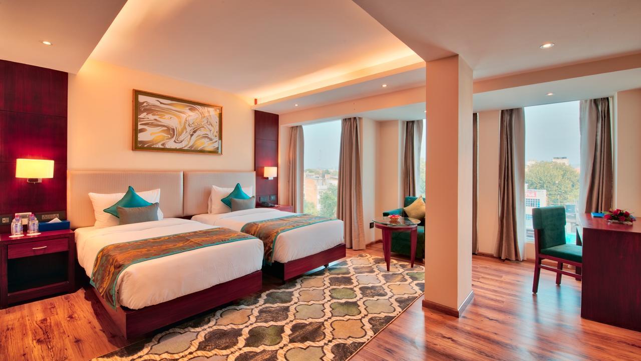 Hotel Golden Tulip Essential Divisione di Jaipur Esterno foto