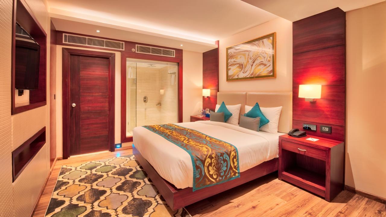 Hotel Golden Tulip Essential Divisione di Jaipur Esterno foto